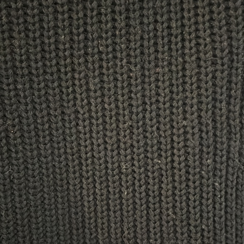 Black knit sleeveless turtleneck - Picture 5 of 5